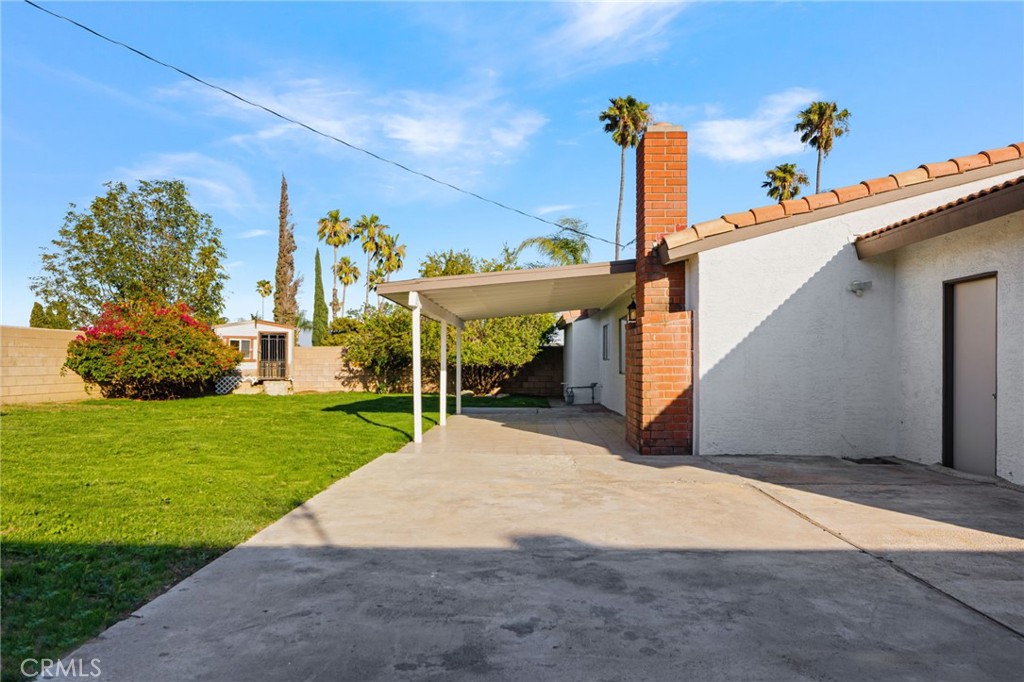 6113 Riverside