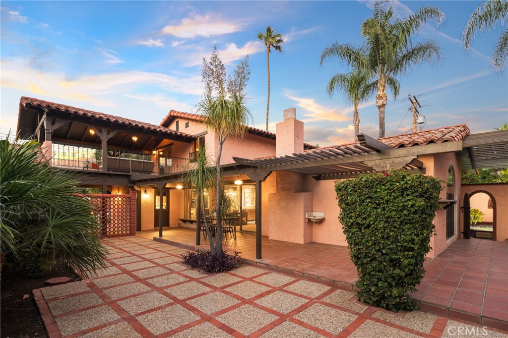 880 Encanto Street