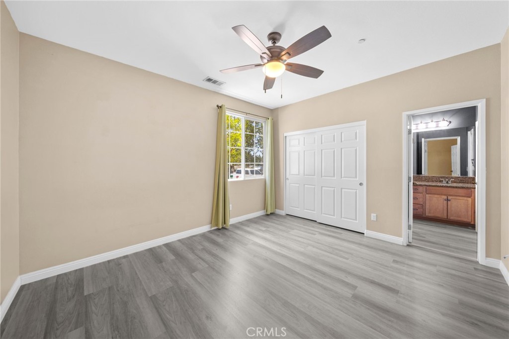 1420 Yarrow