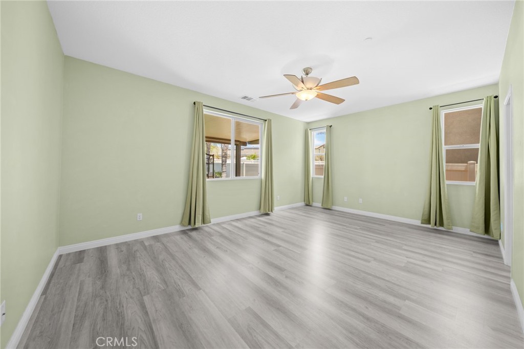 1420 Yarrow