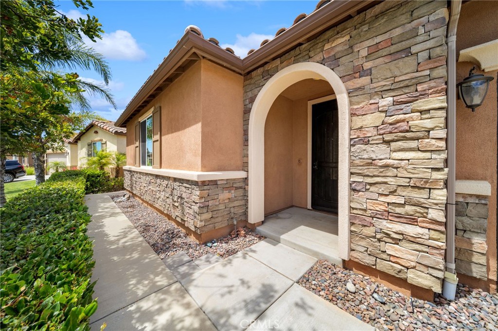 1420 Yarrow