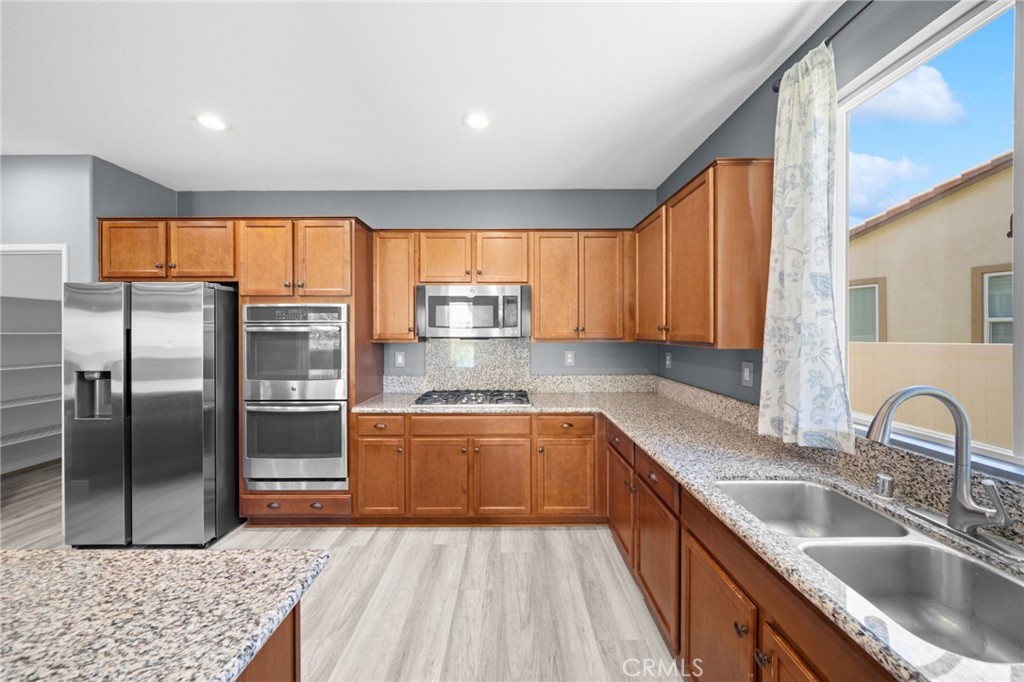 1420 Yarrow