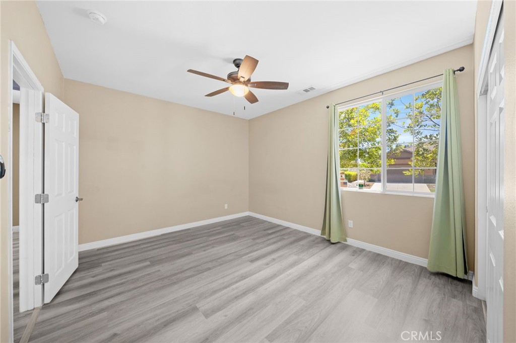1420 Yarrow