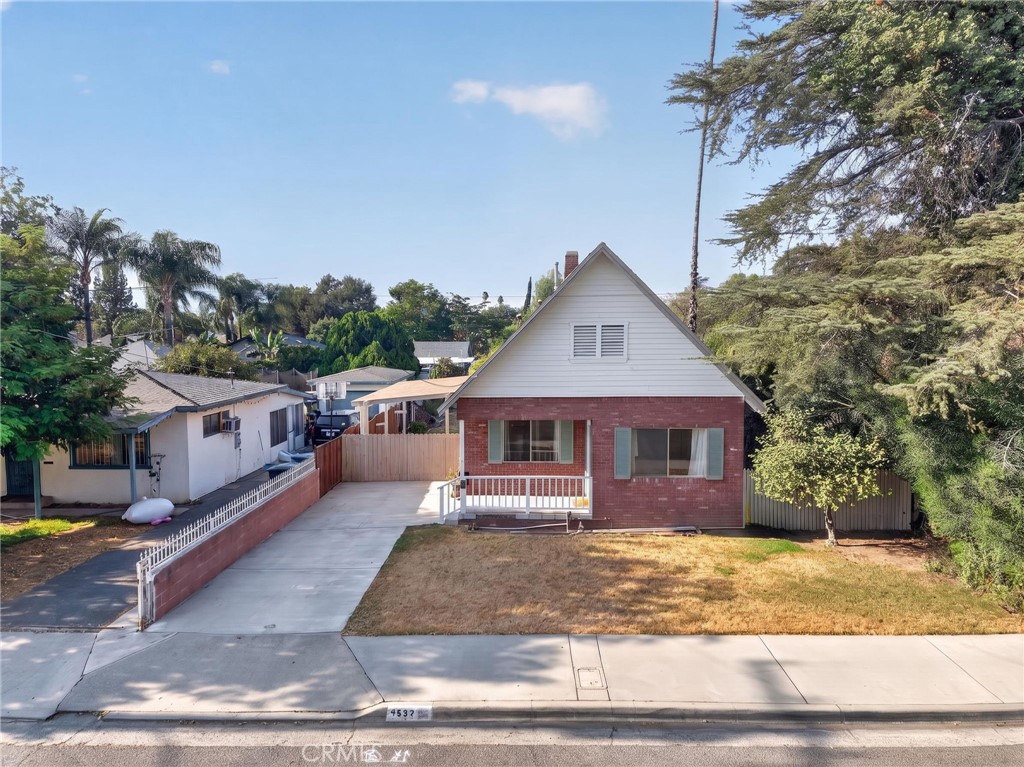 4637 Sierra Street