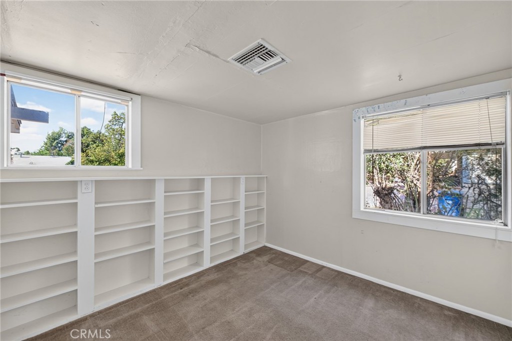 4637 Sierra Street