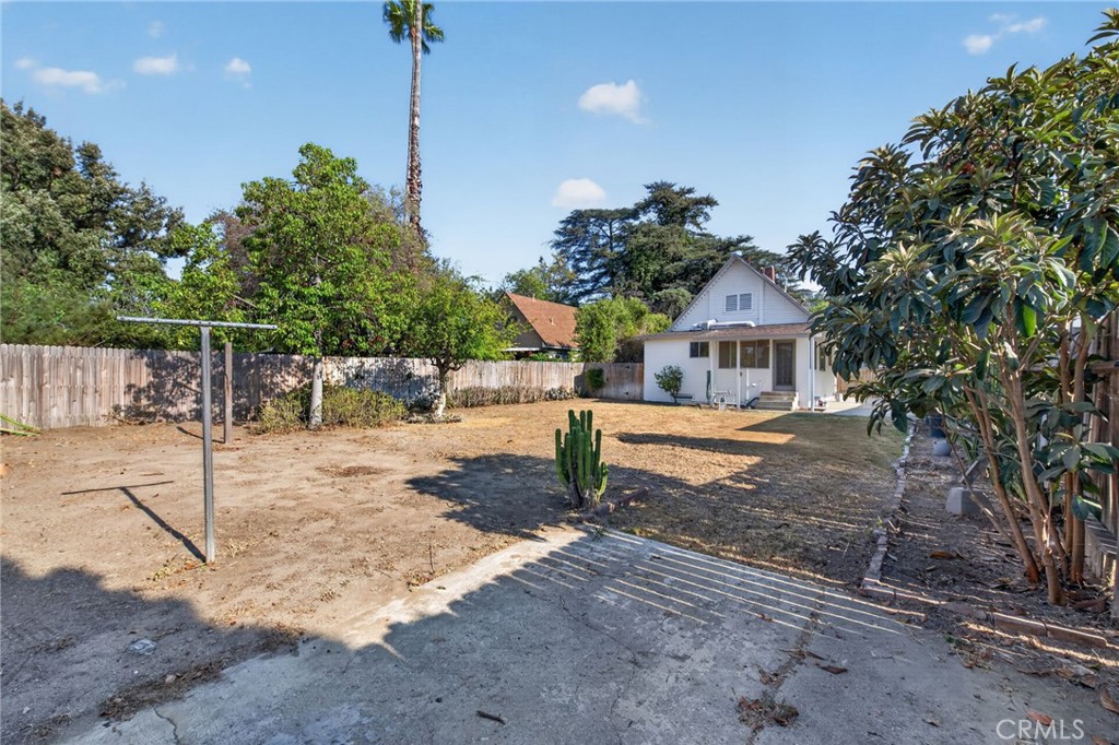 4637 Sierra Street