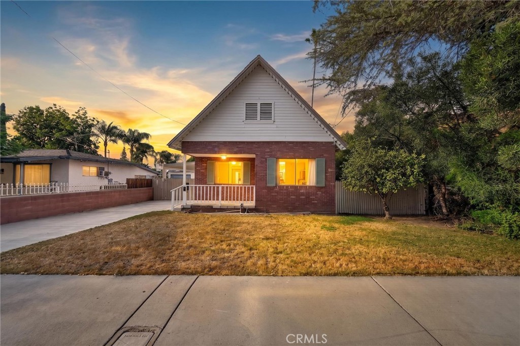 4637 Sierra Street