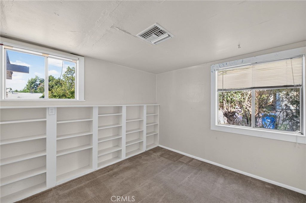 4637 Sierra Street