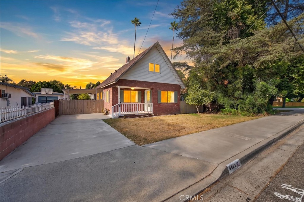4637 Sierra Street