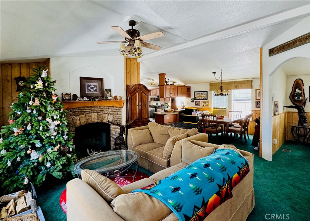 1623 Crystal Drive