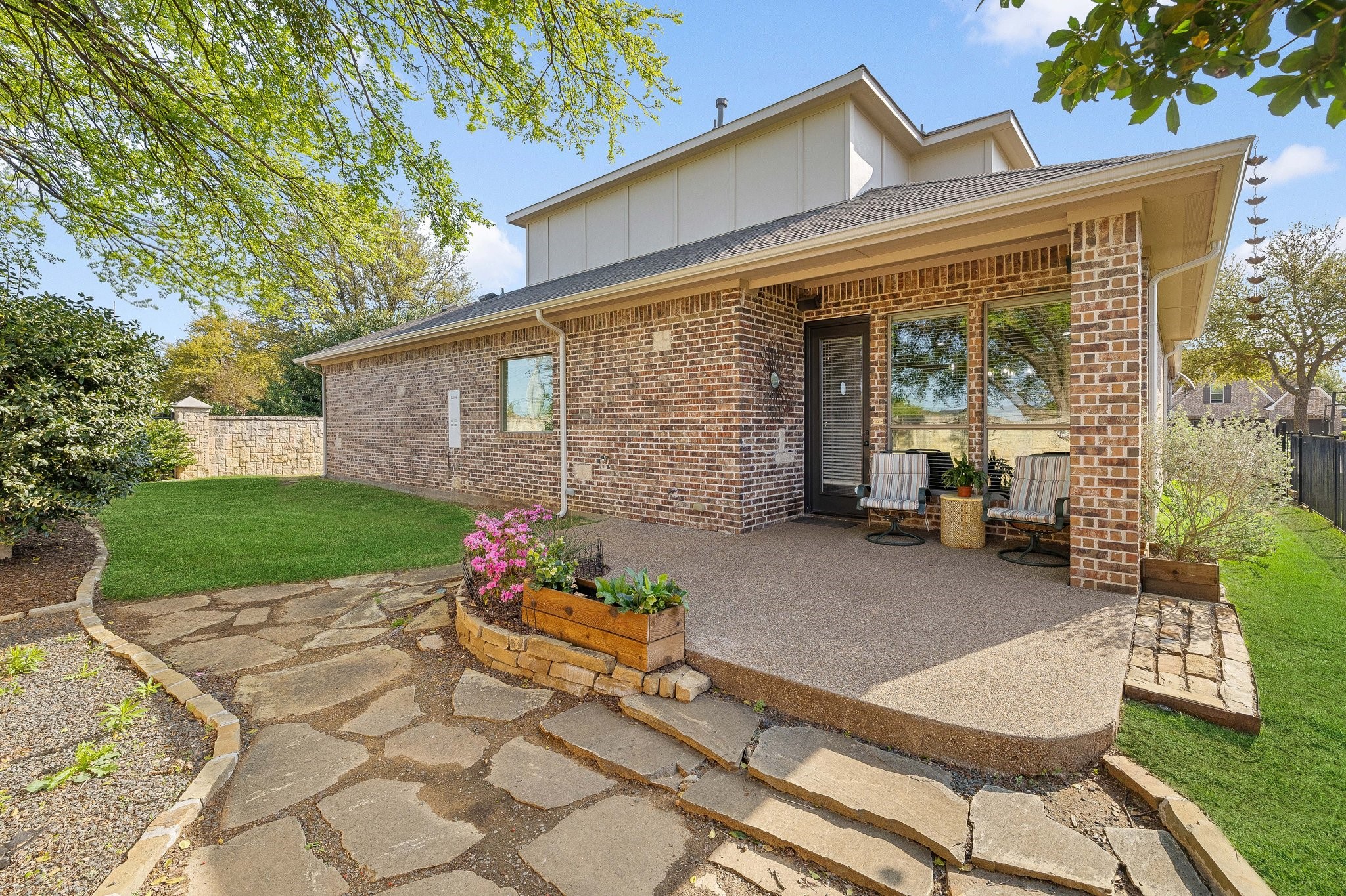 1121 Crystal Falls Drive