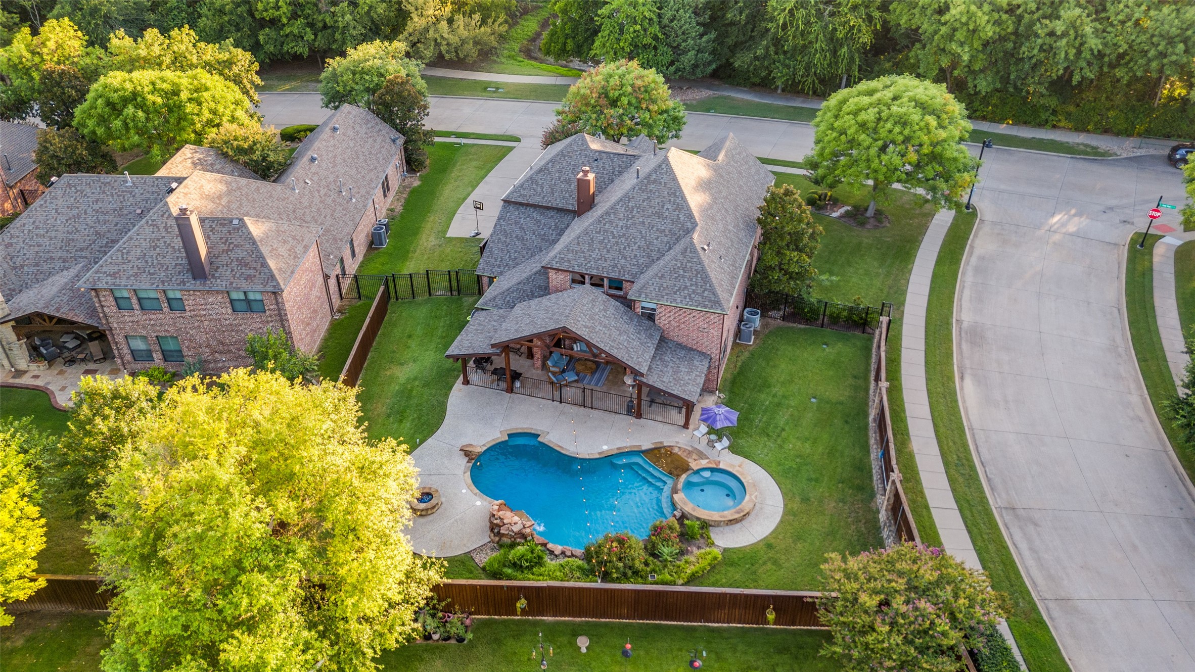 5144 Pond View Lane