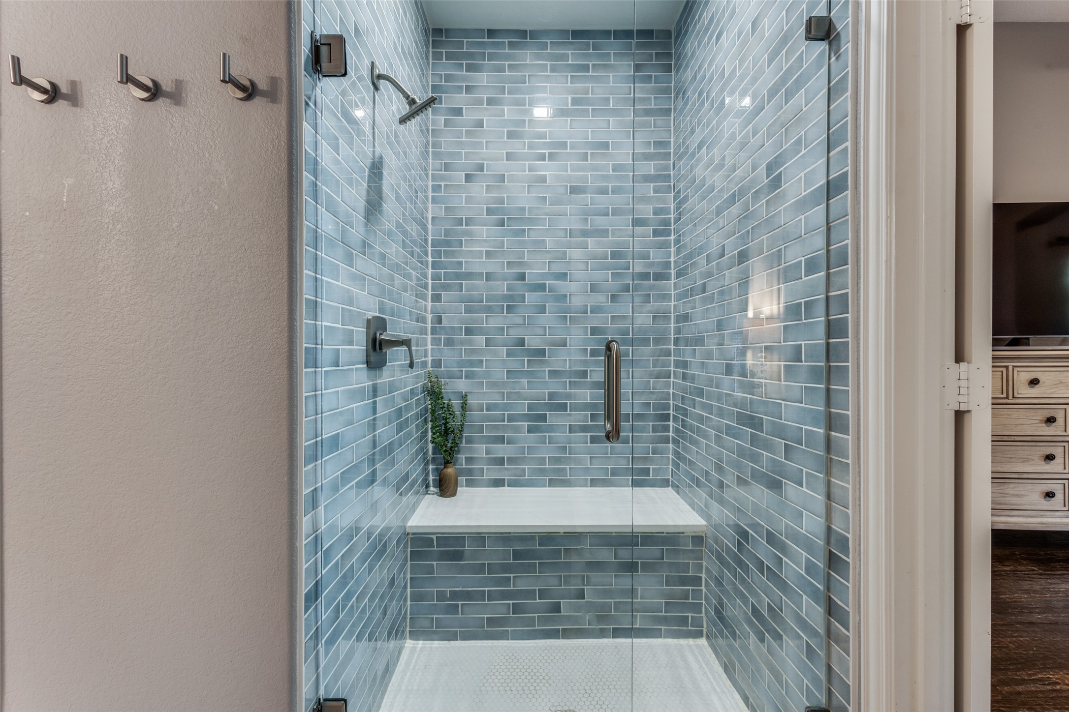 5144 Pond View Lane