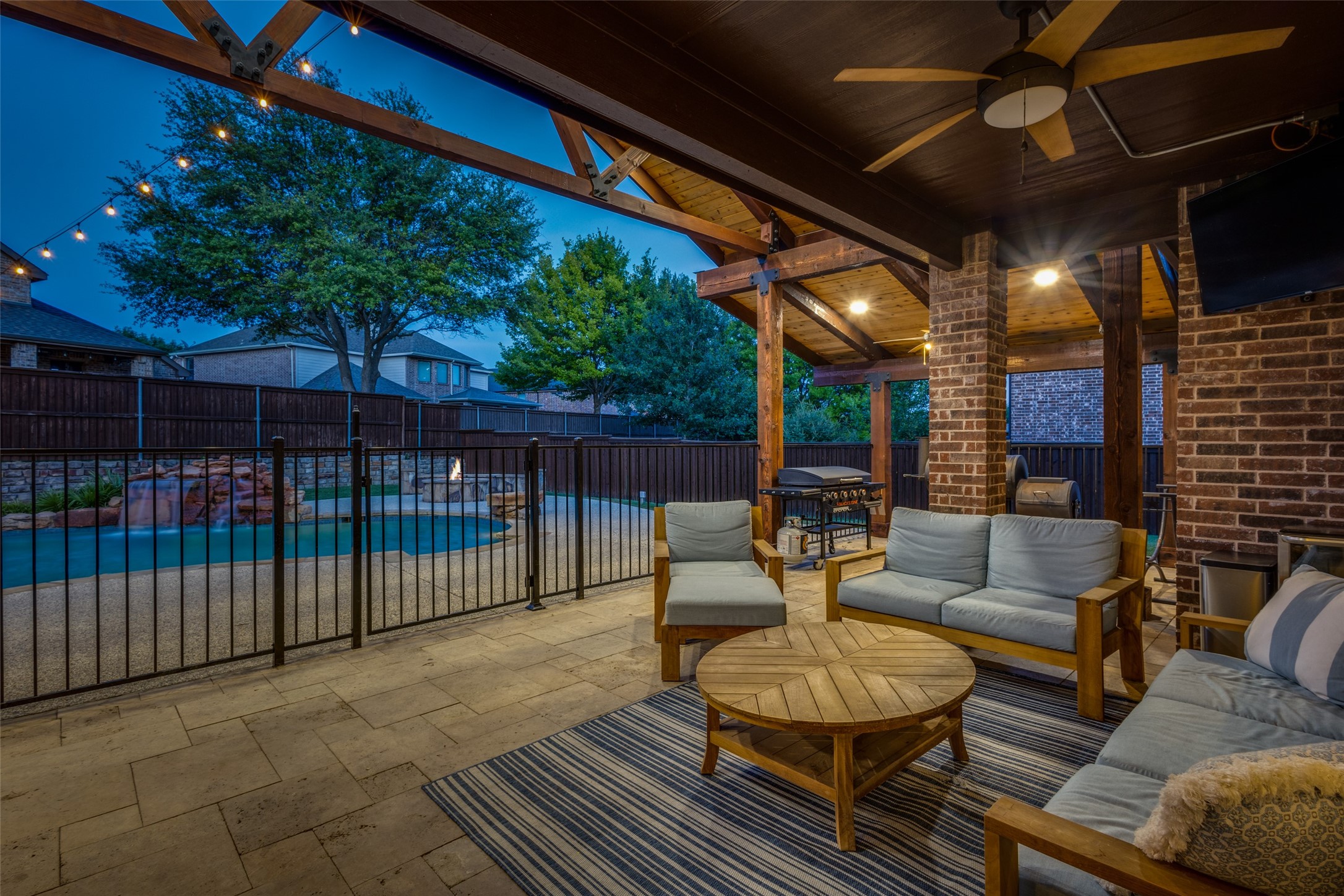 5144 Pond View Lane
