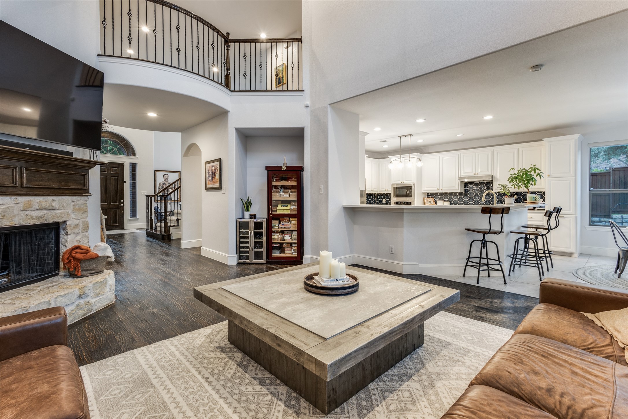 5144 Pond View Lane