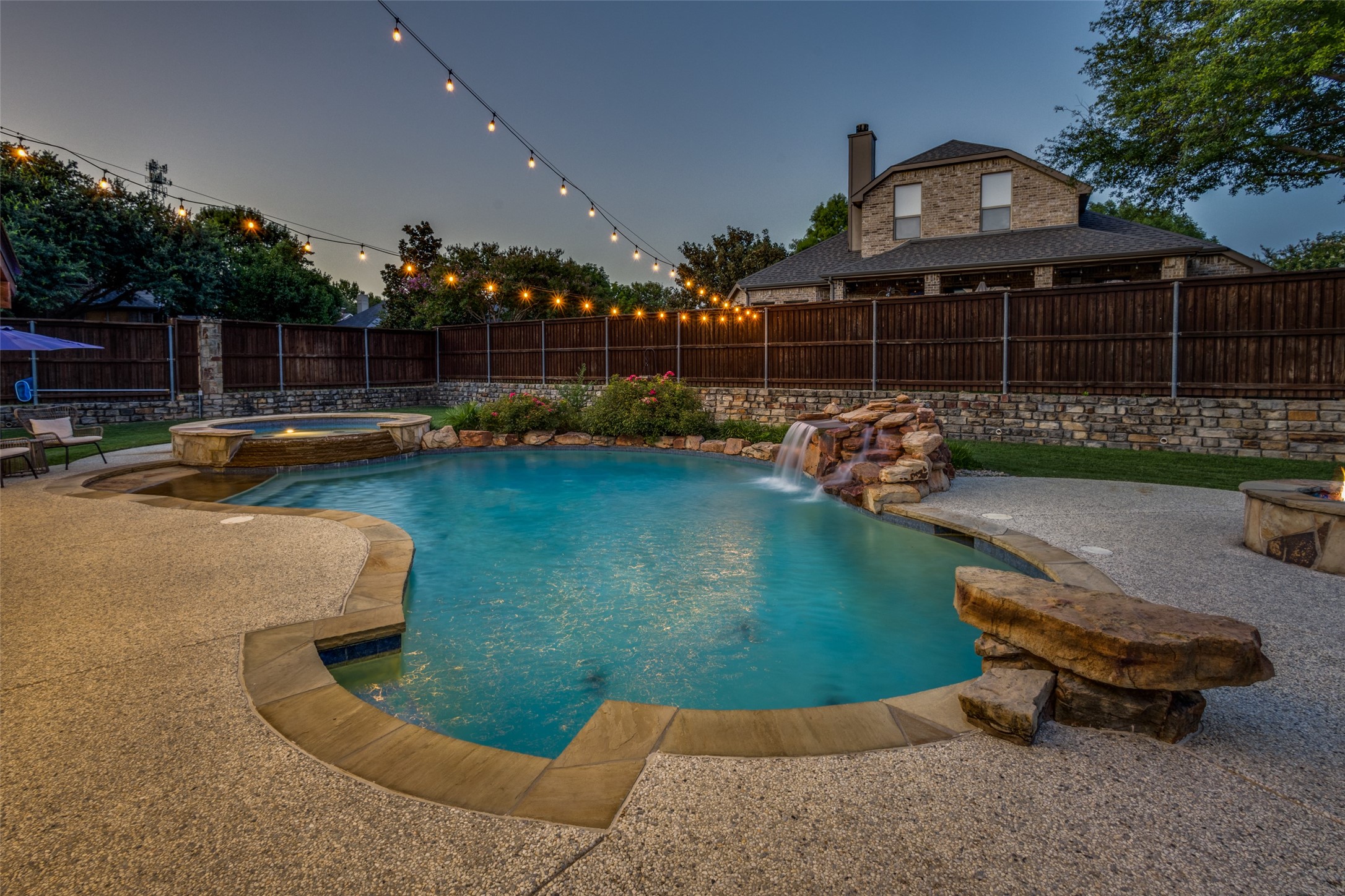 5144 Pond View Lane