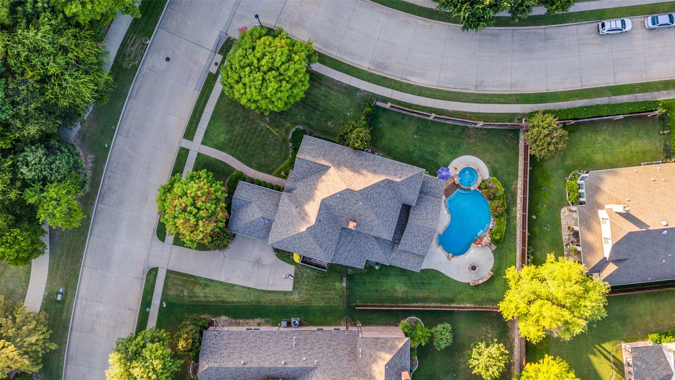 5144 Pond View Lane