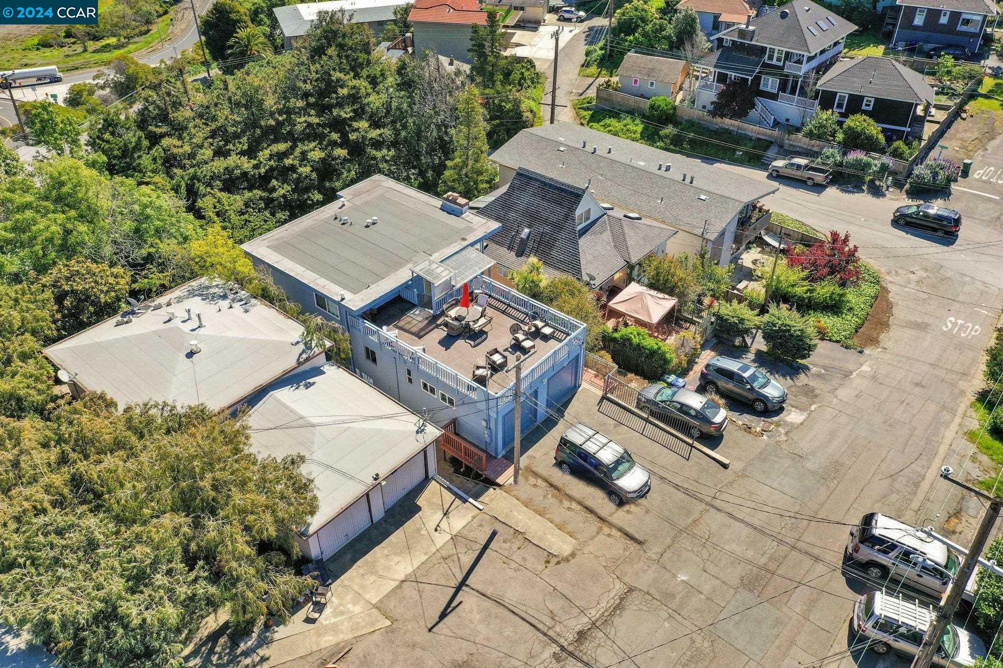 714 Golden Gate Ave