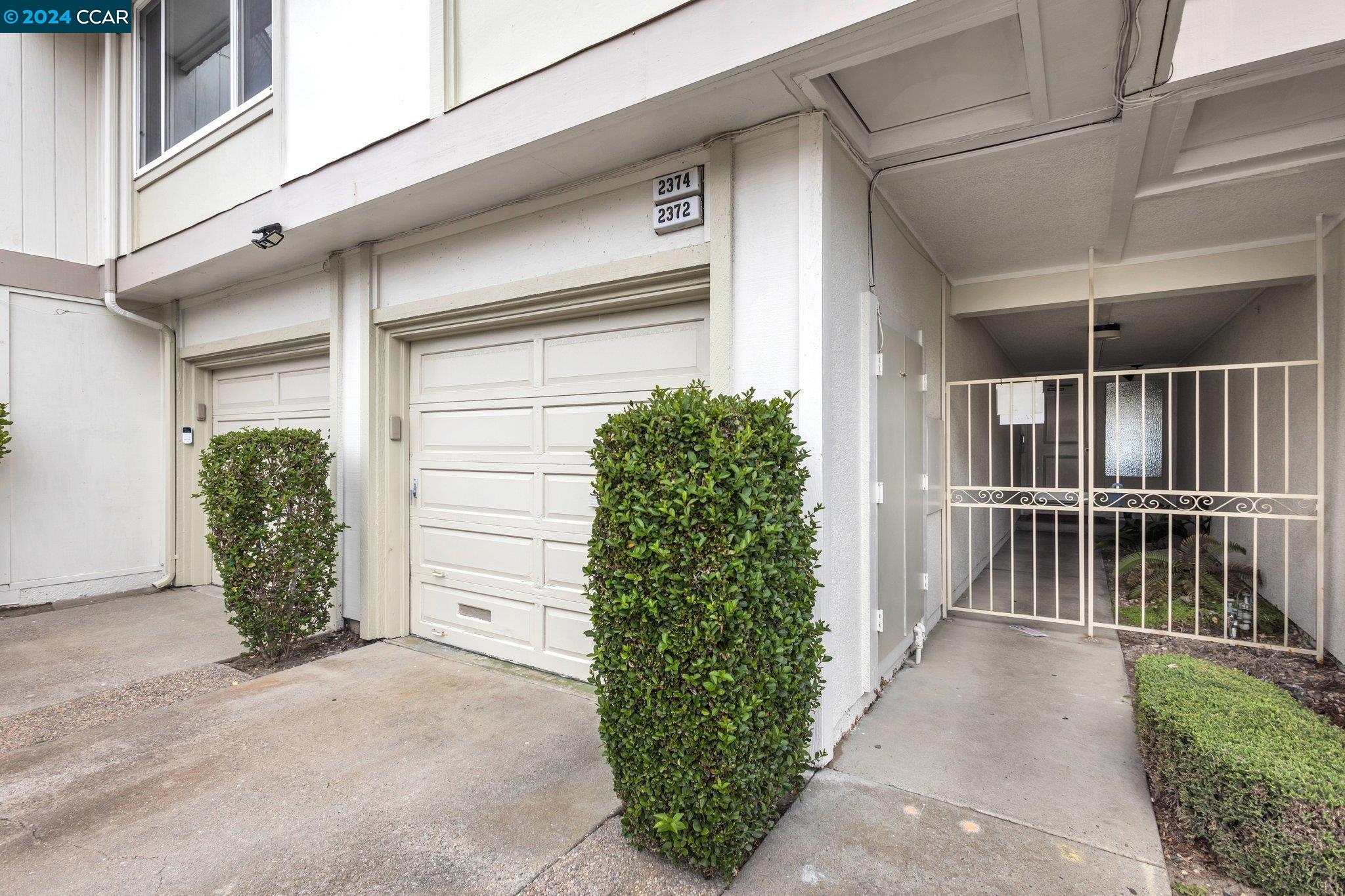 2374 Greendale Dr