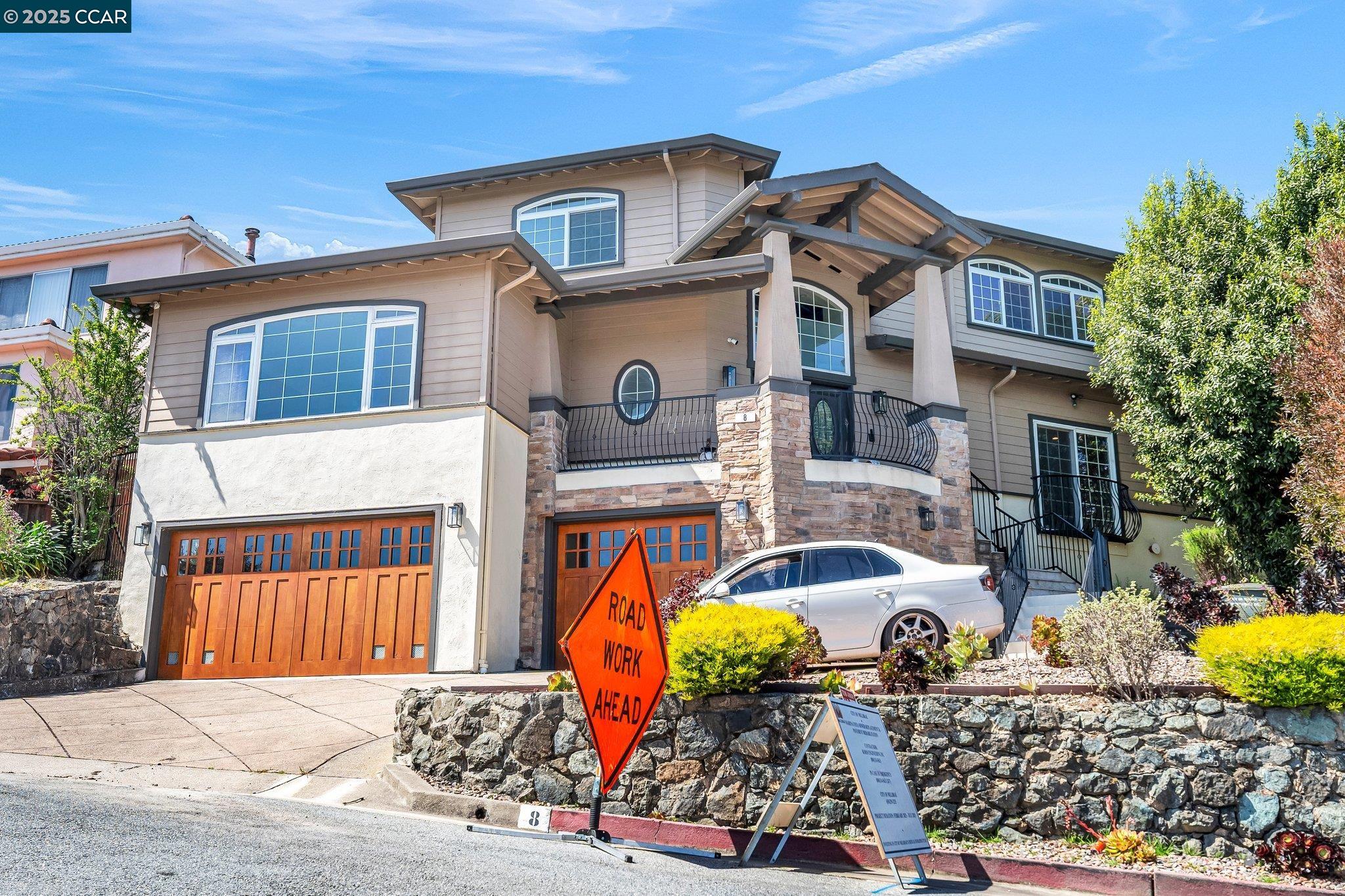 8 Millbrae Cir