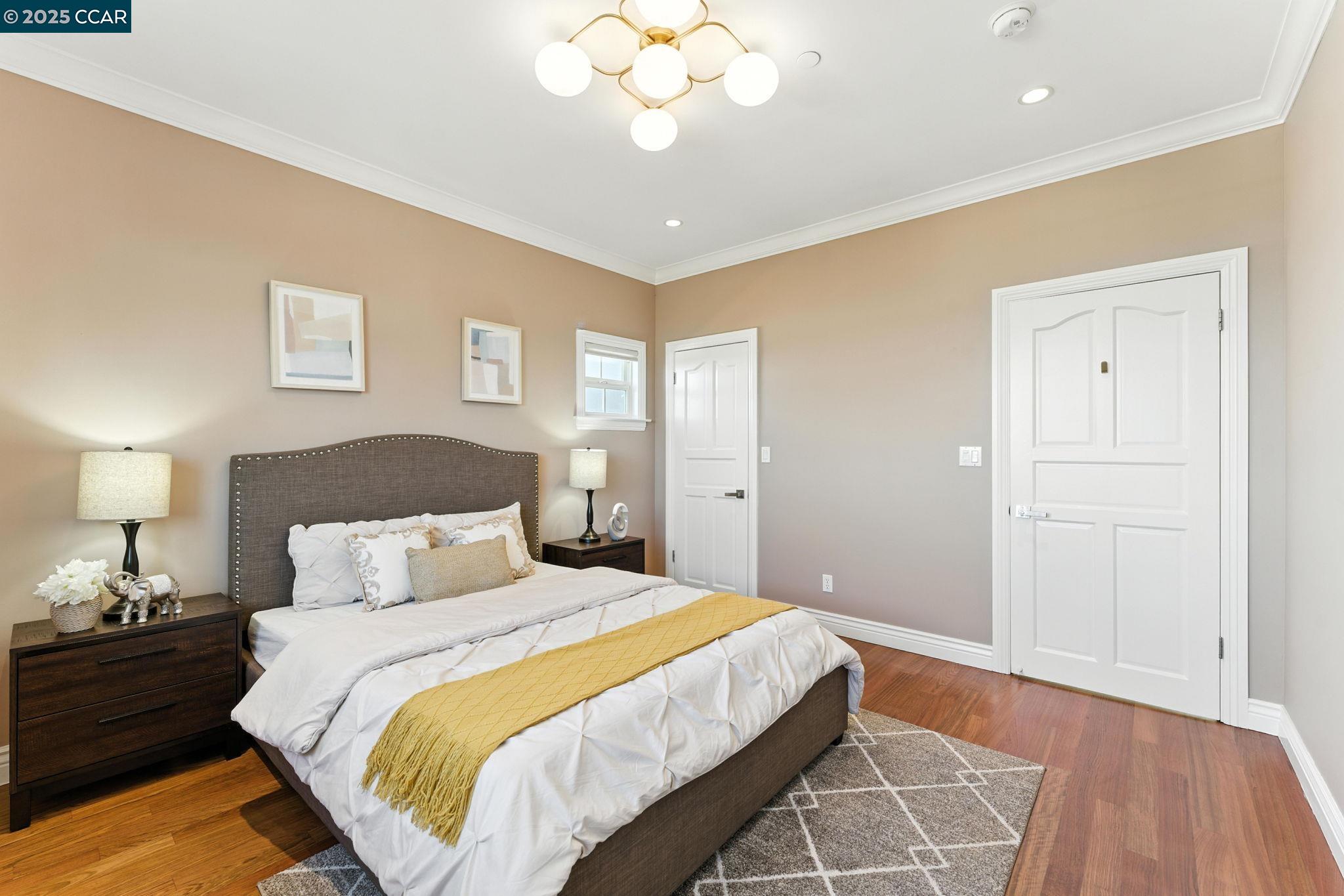 8 Millbrae Cir