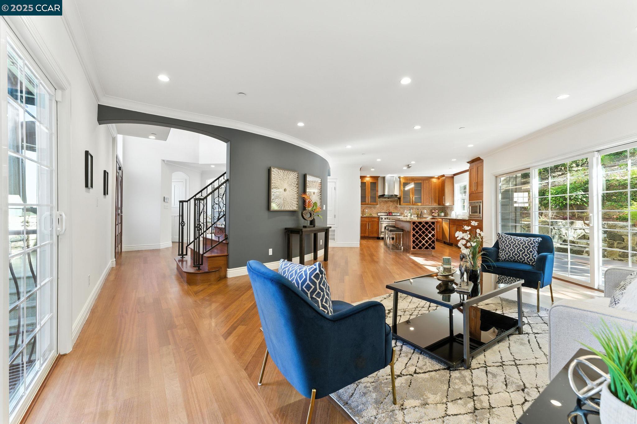 8 Millbrae Cir
