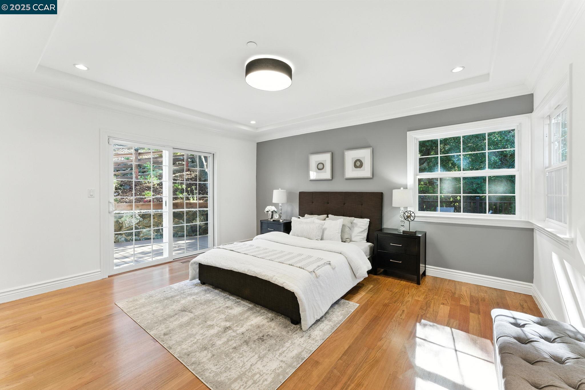 8 Millbrae Cir