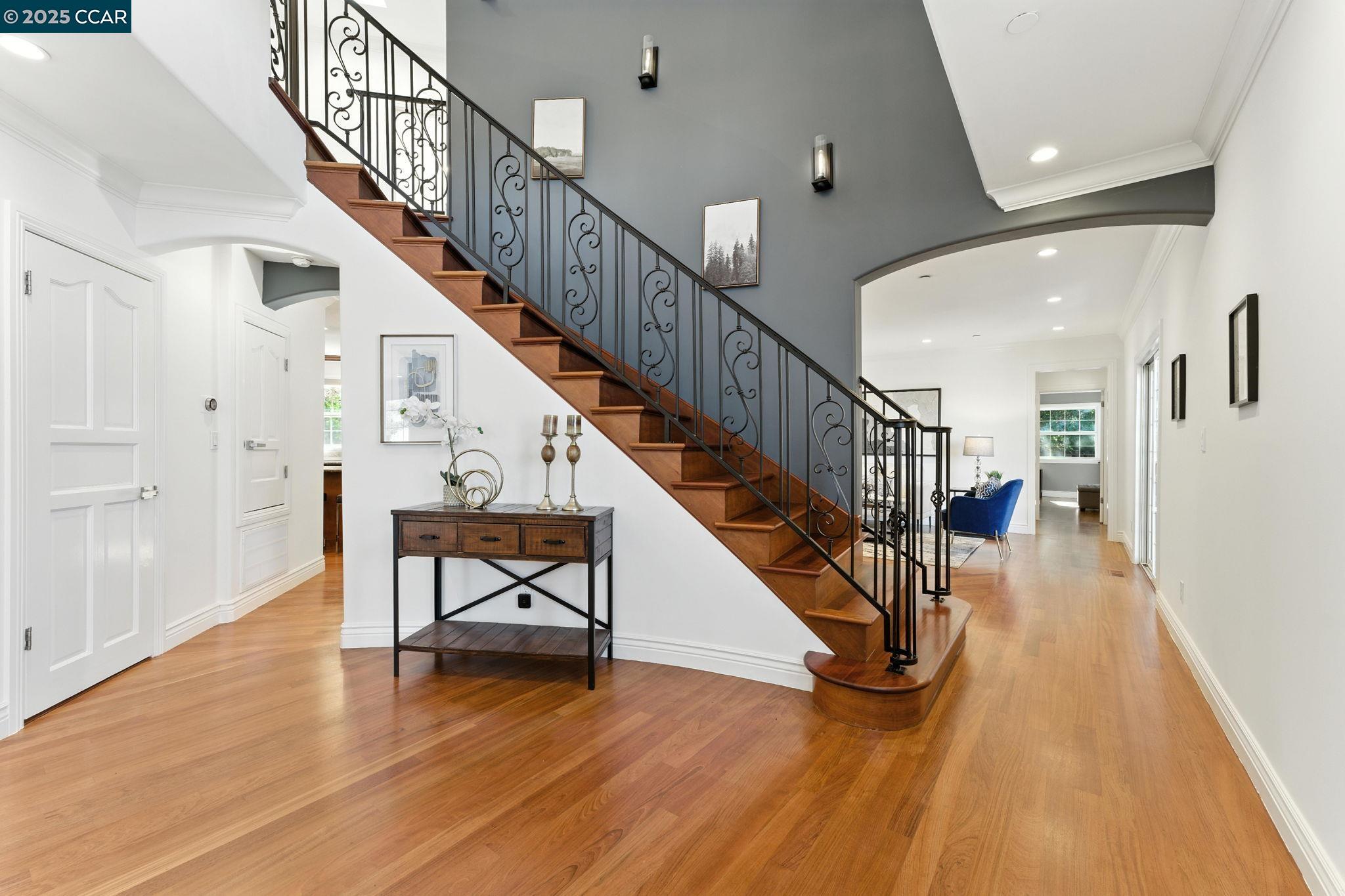 8 Millbrae Cir