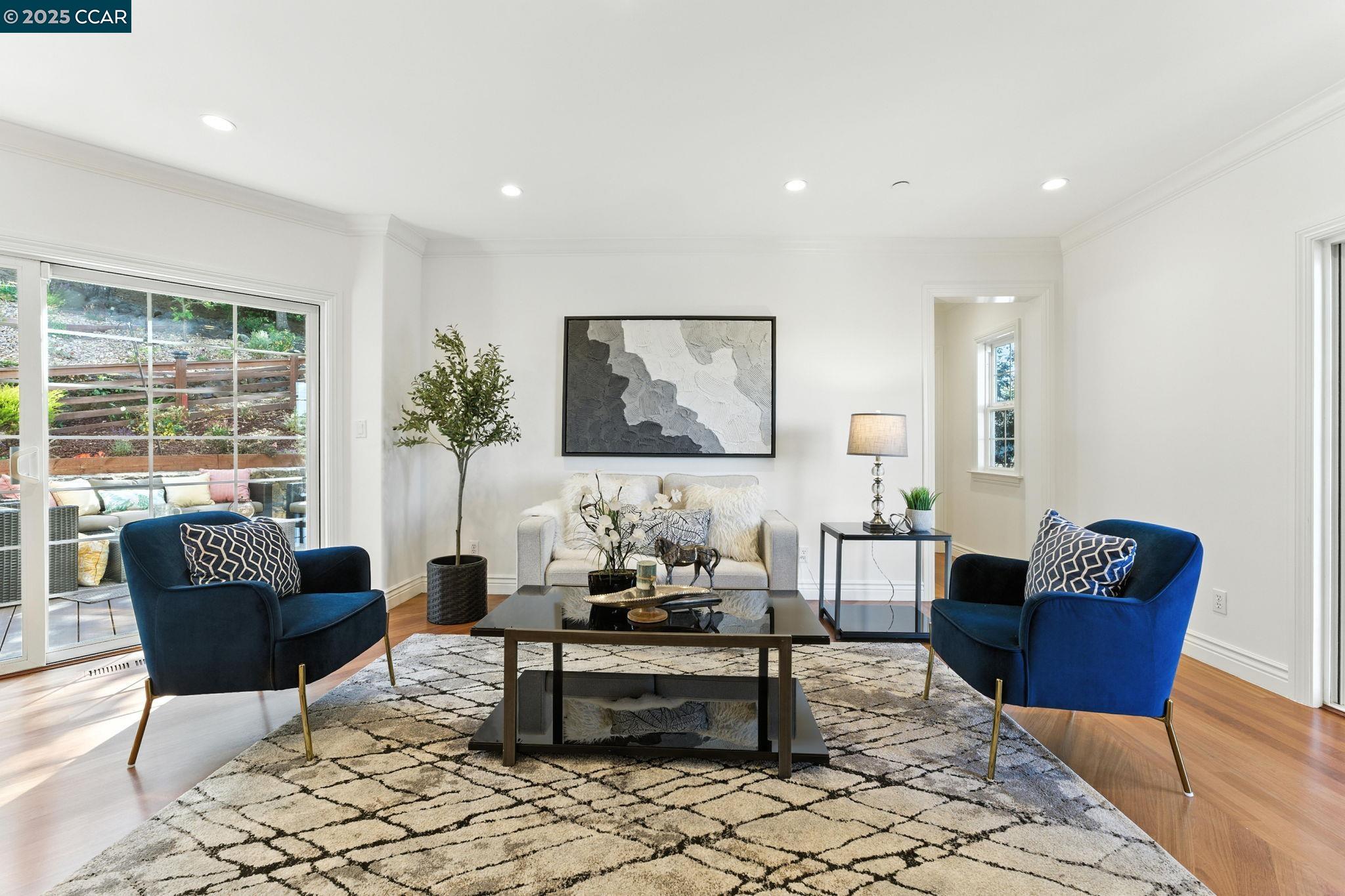 8 Millbrae Cir