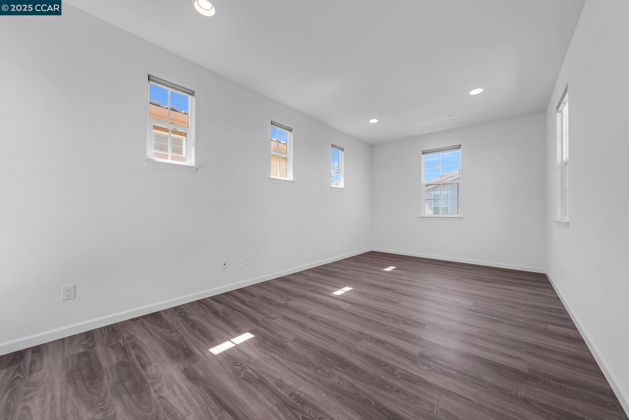 5160 Waggle Ct