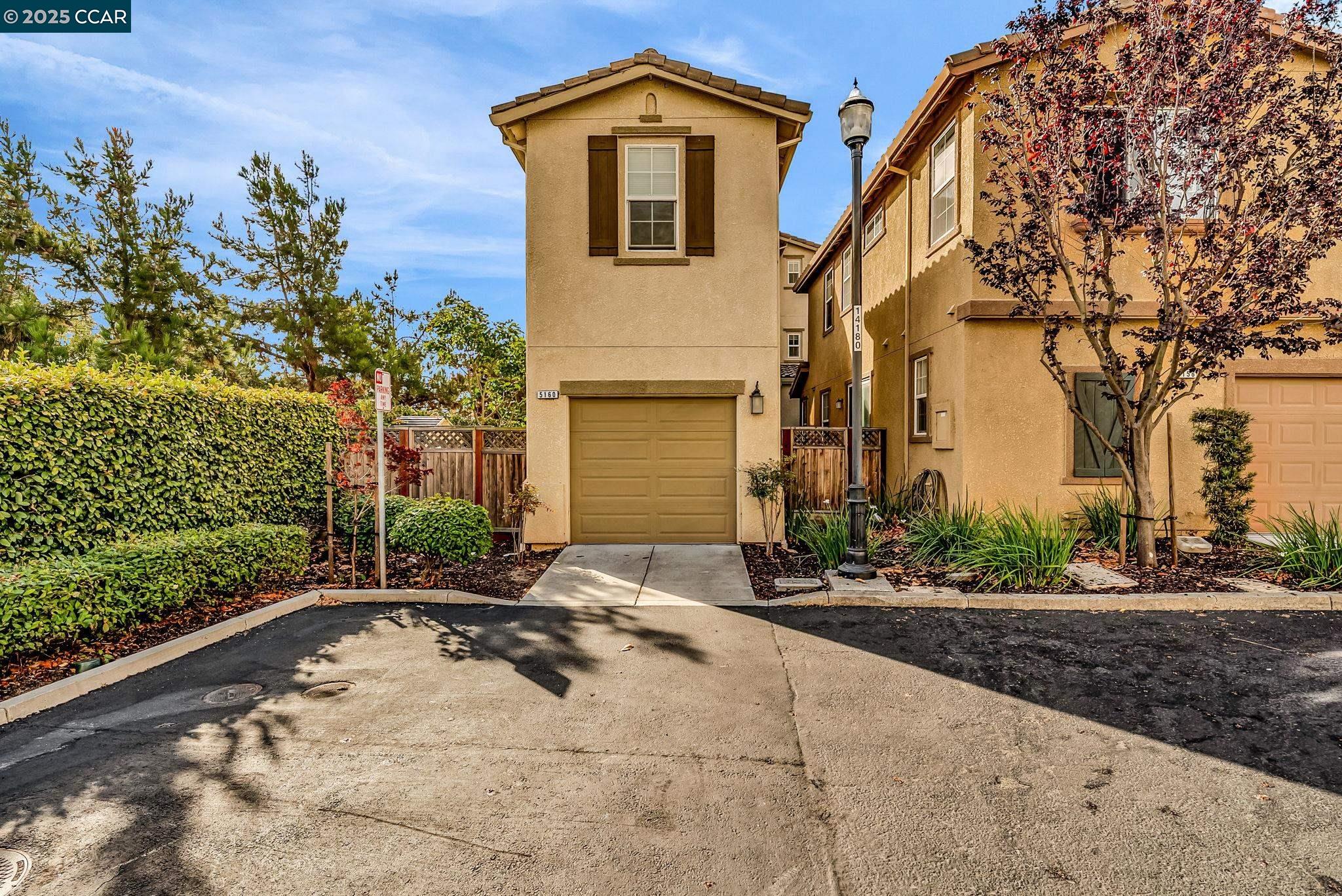 5160 Waggle Ct