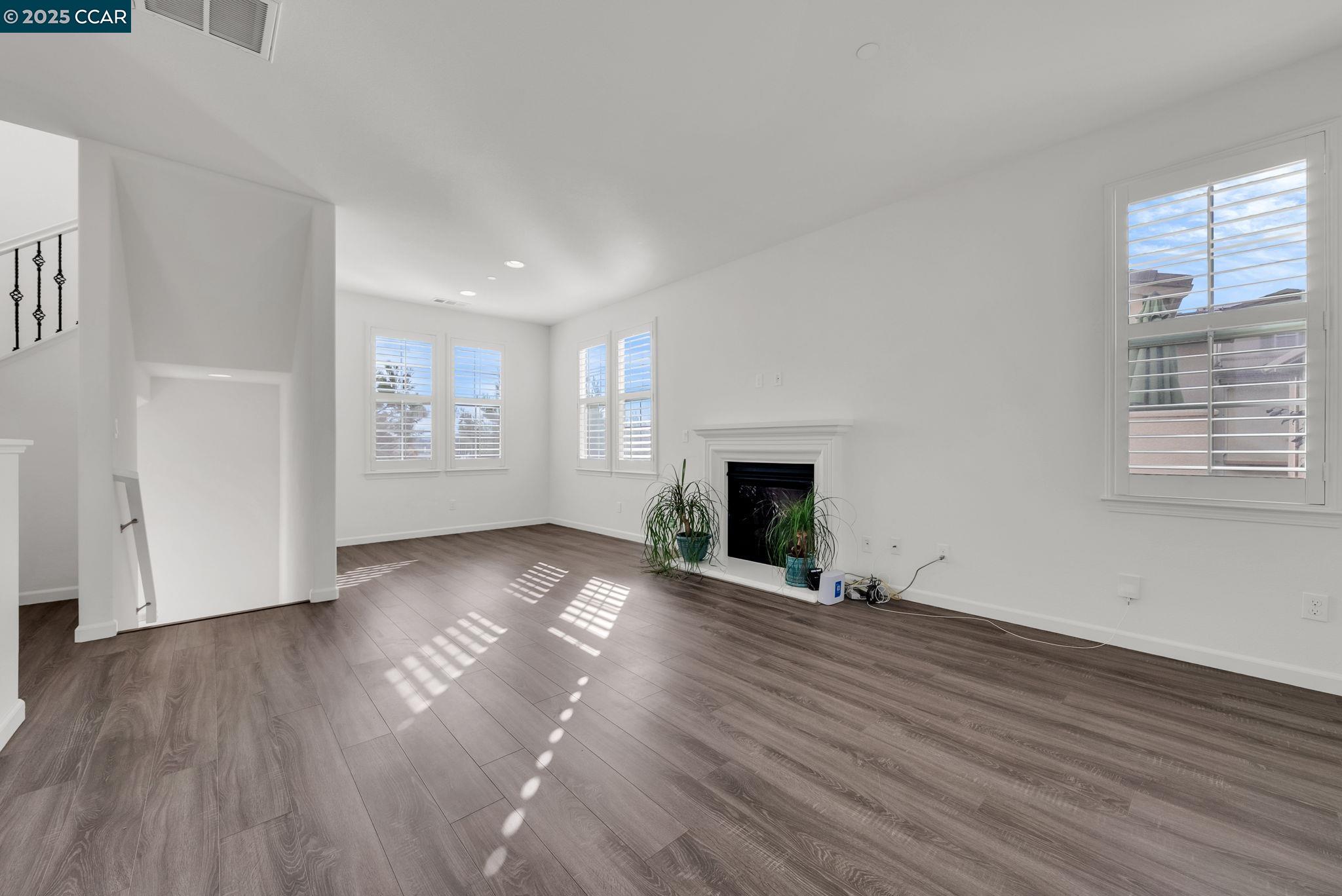5160 Waggle Ct
