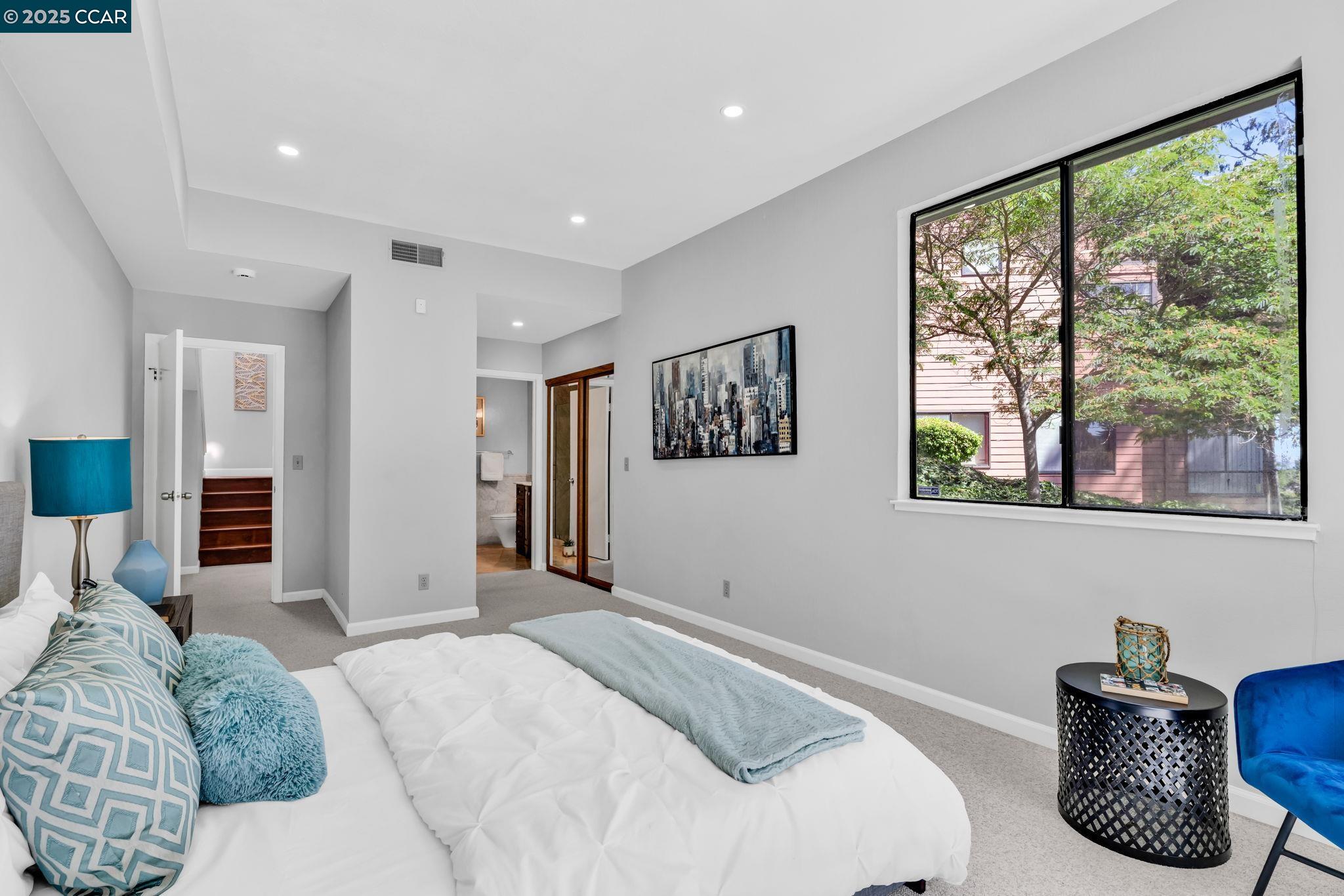 3231 Southridge Dr