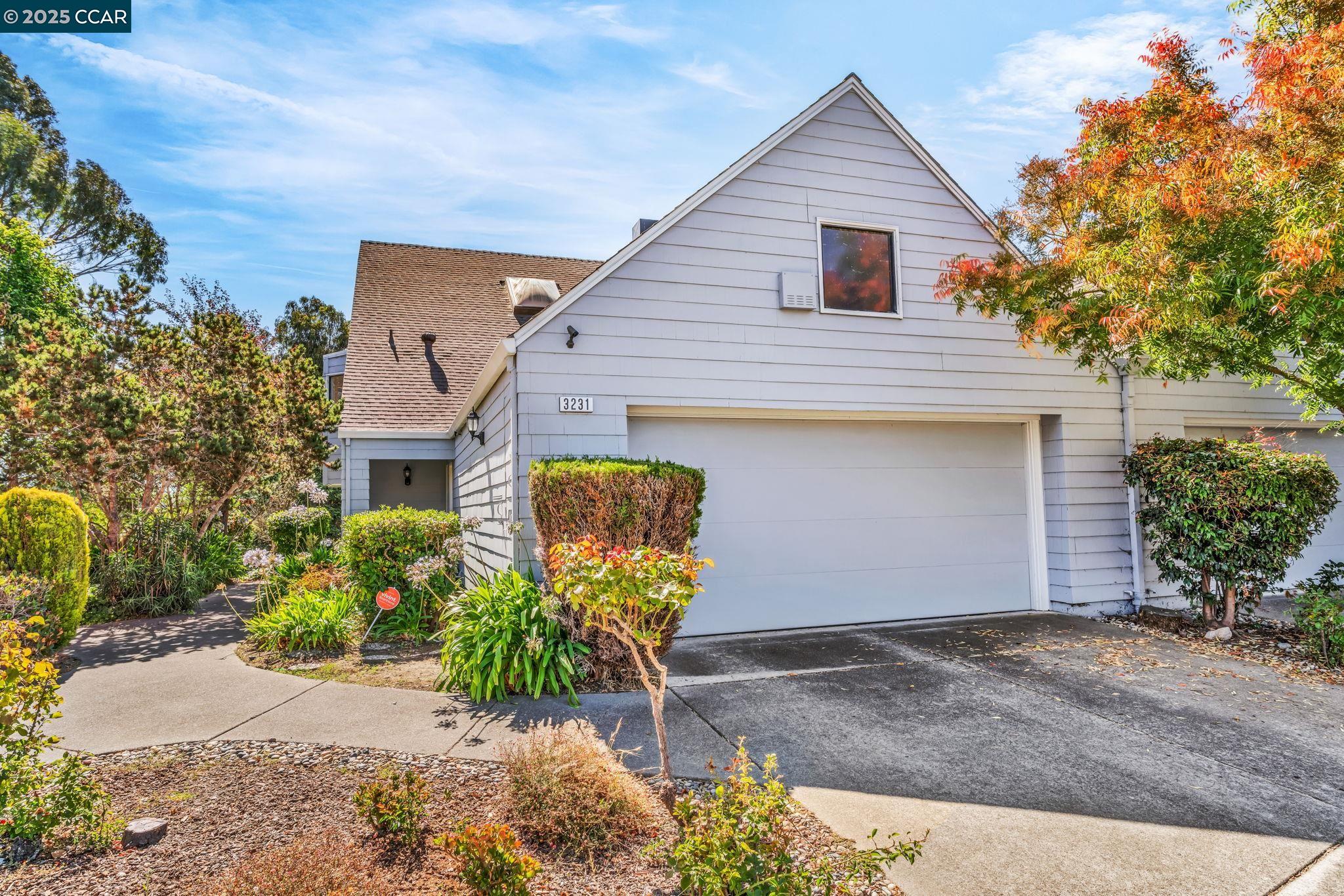3231 Southridge Dr