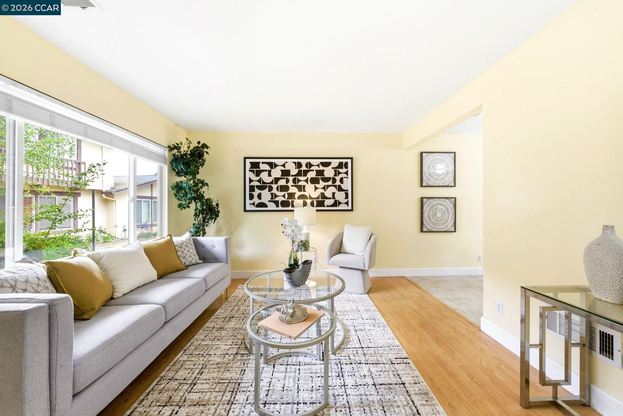 2443 Oliver Dr