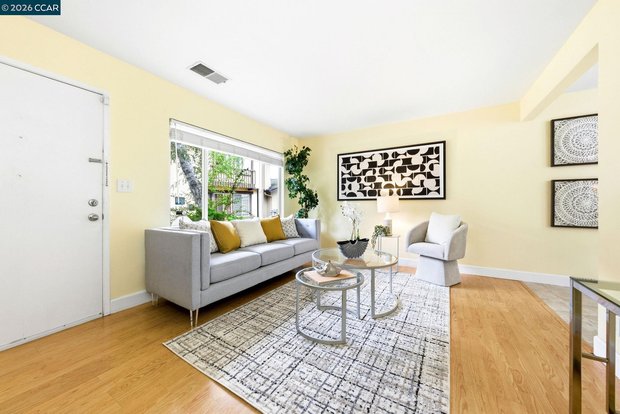 2443 Oliver Dr