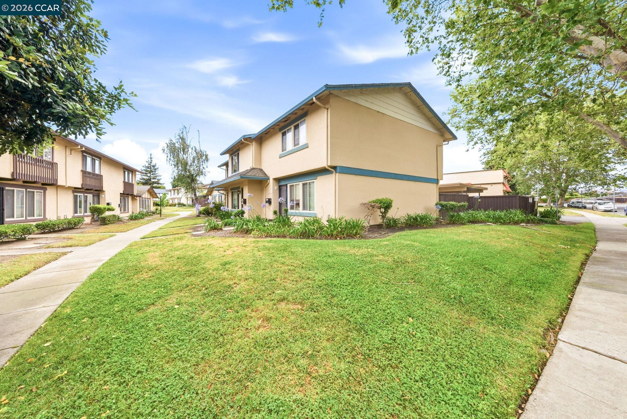 2443 Oliver Dr