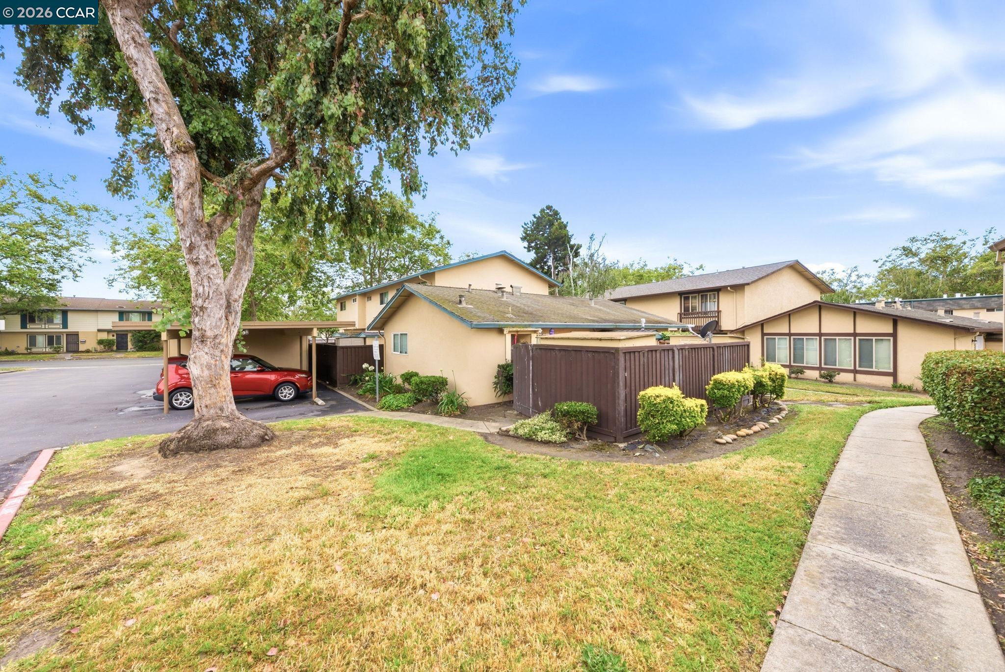 2443 Oliver Dr