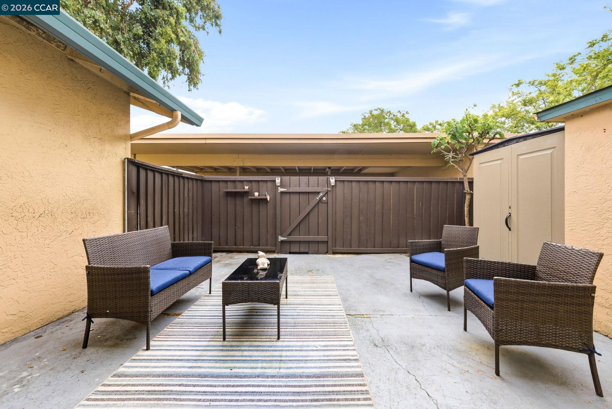 2443 Oliver Dr