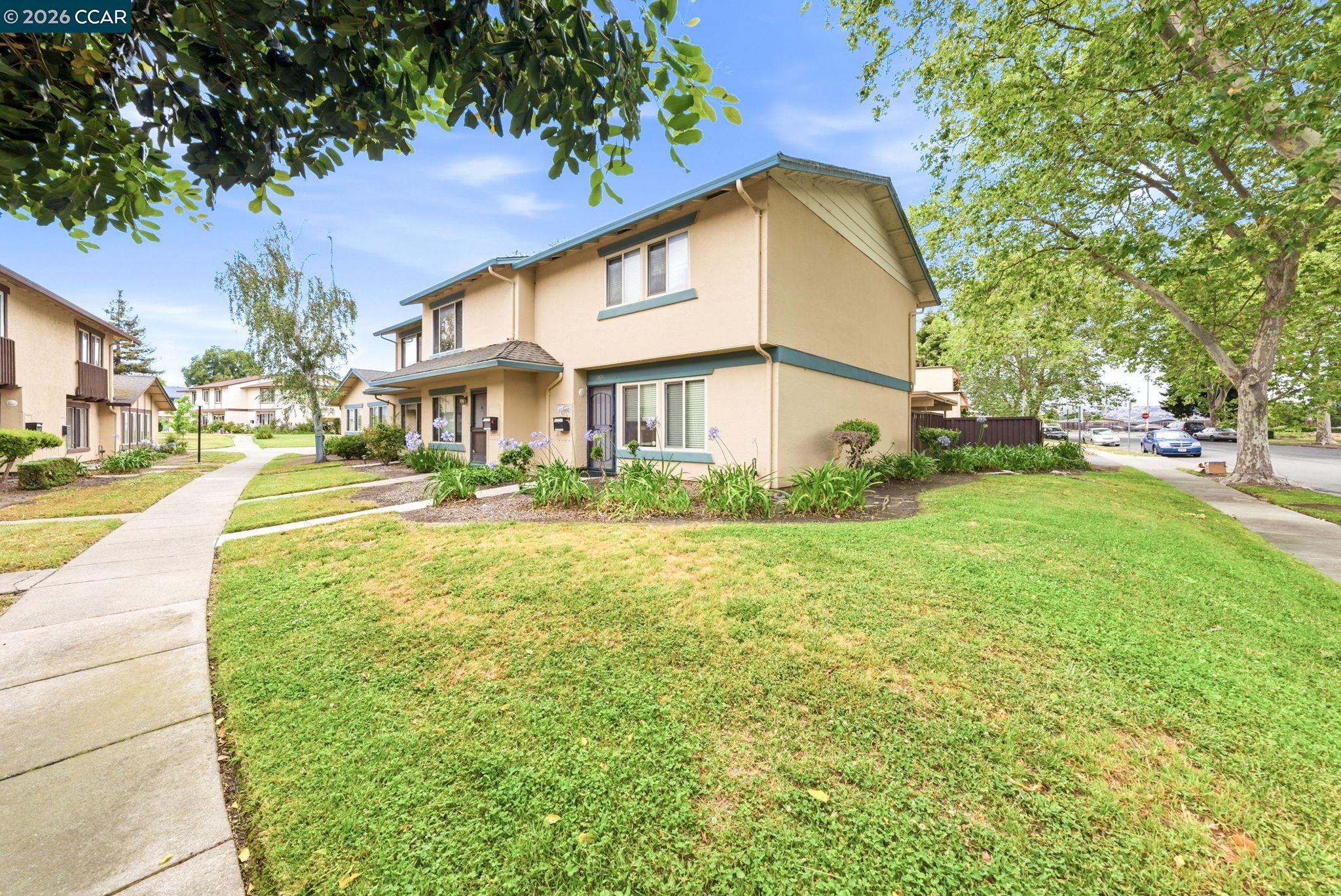 2443 Oliver Dr