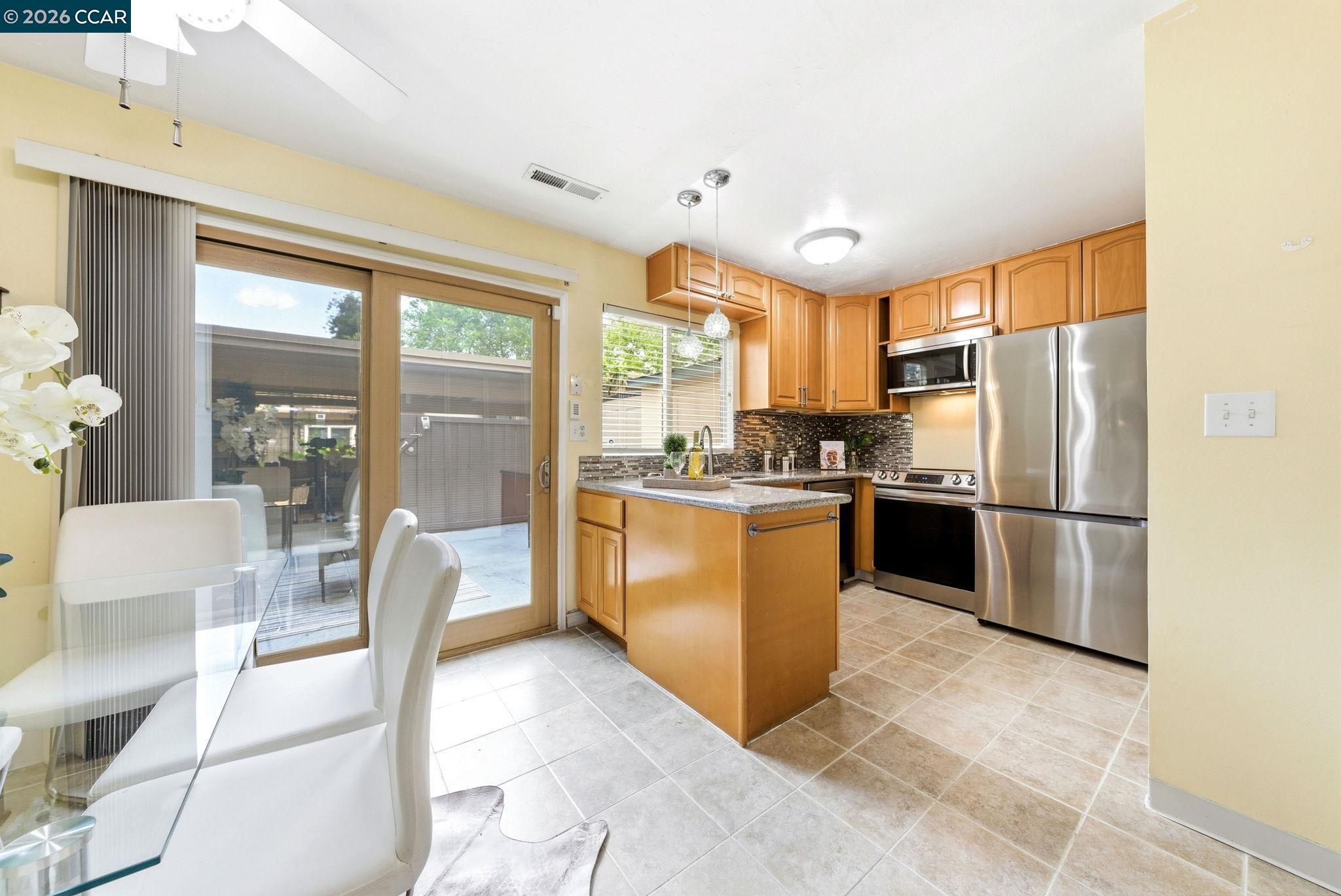 2443 Oliver Dr
