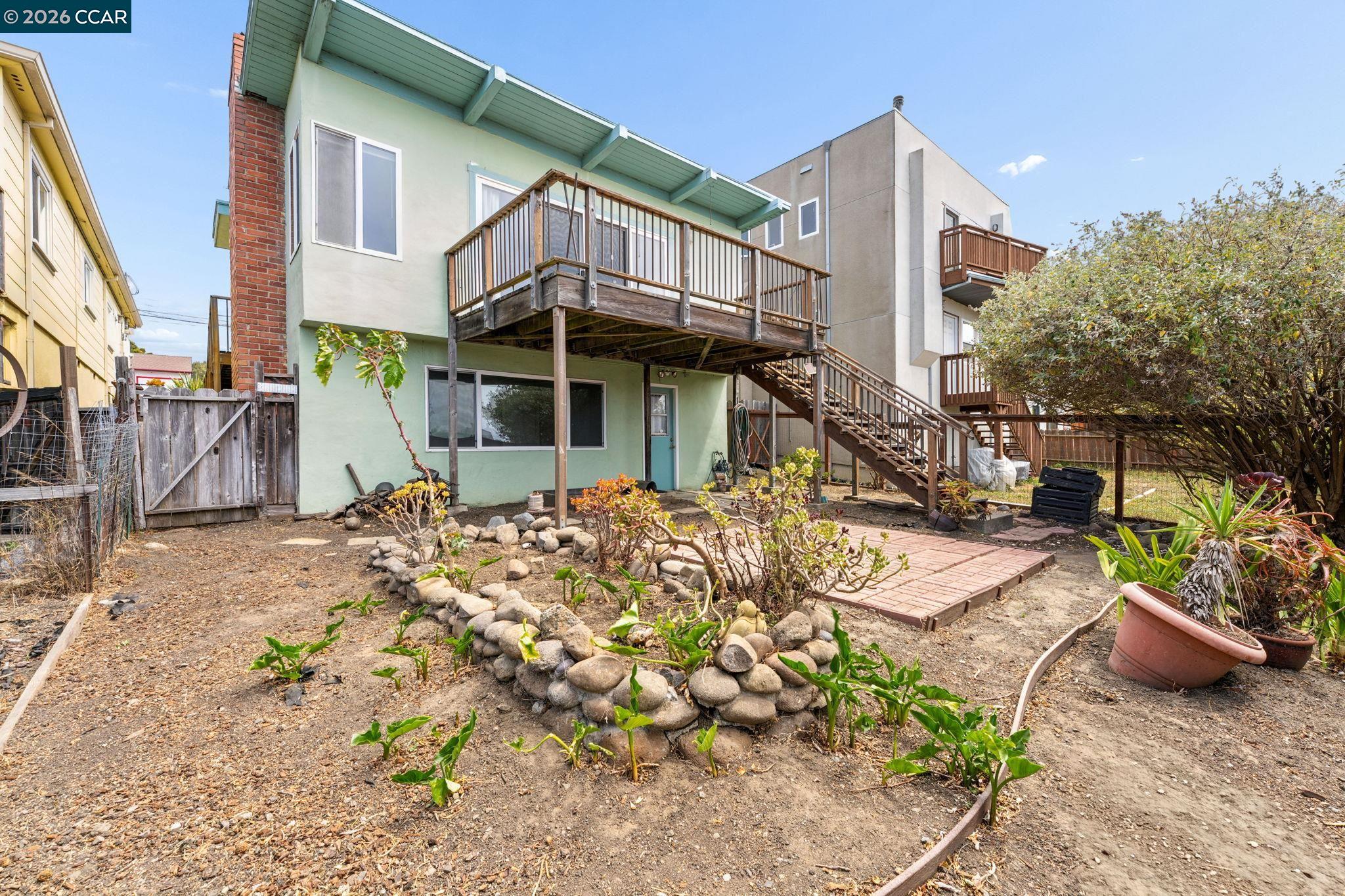 6386 Claremont Ave
