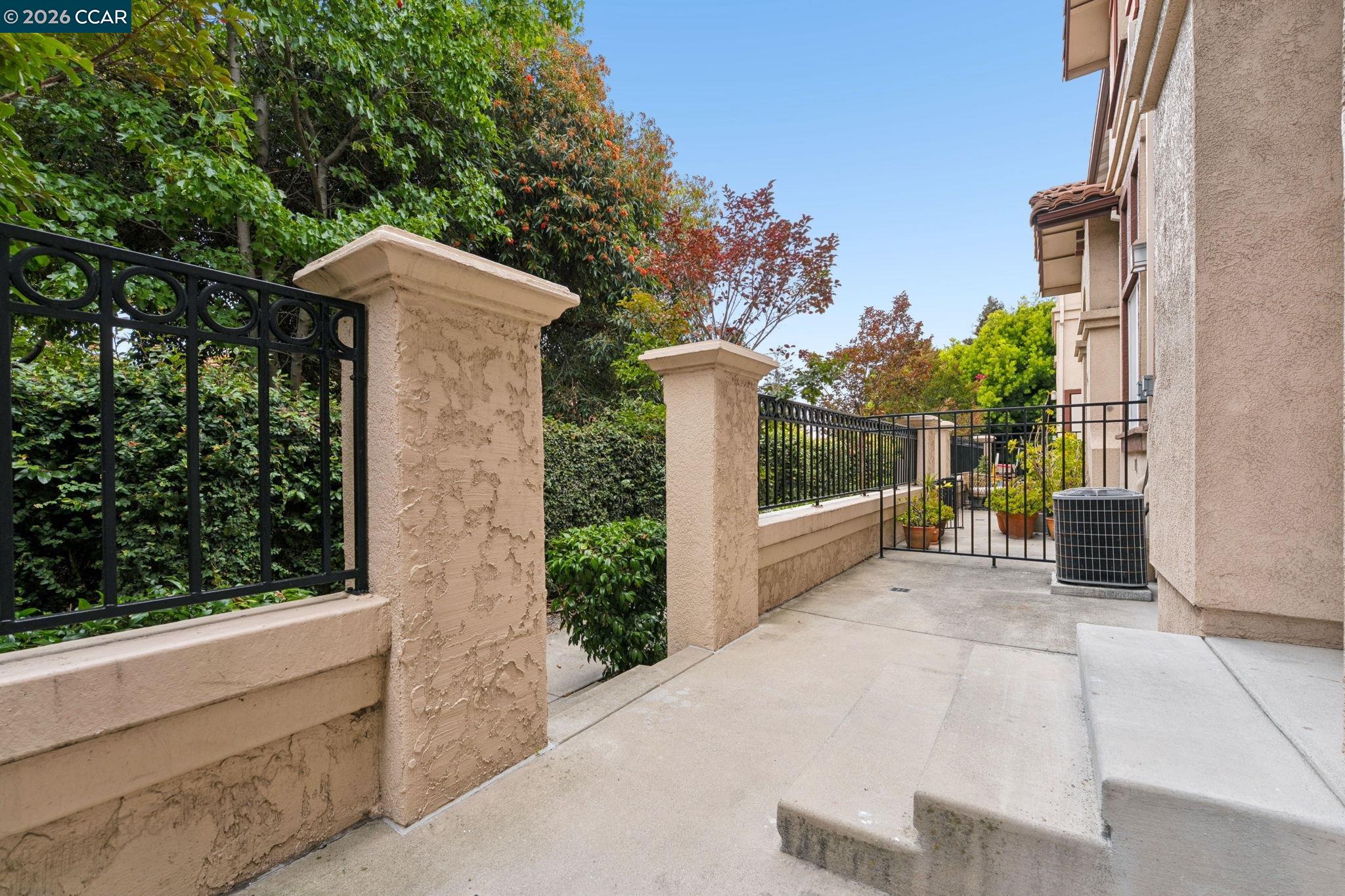 106 Santa Ines St