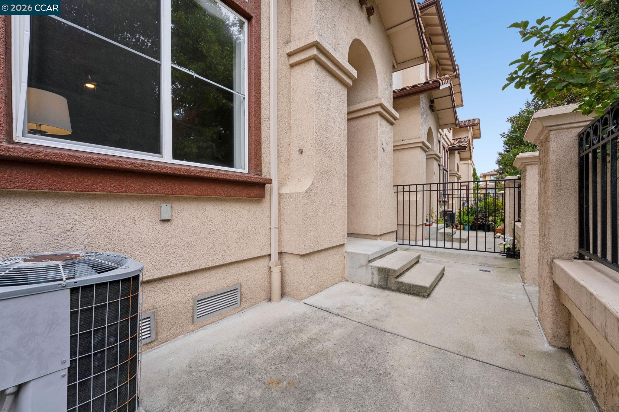 106 Santa Ines St