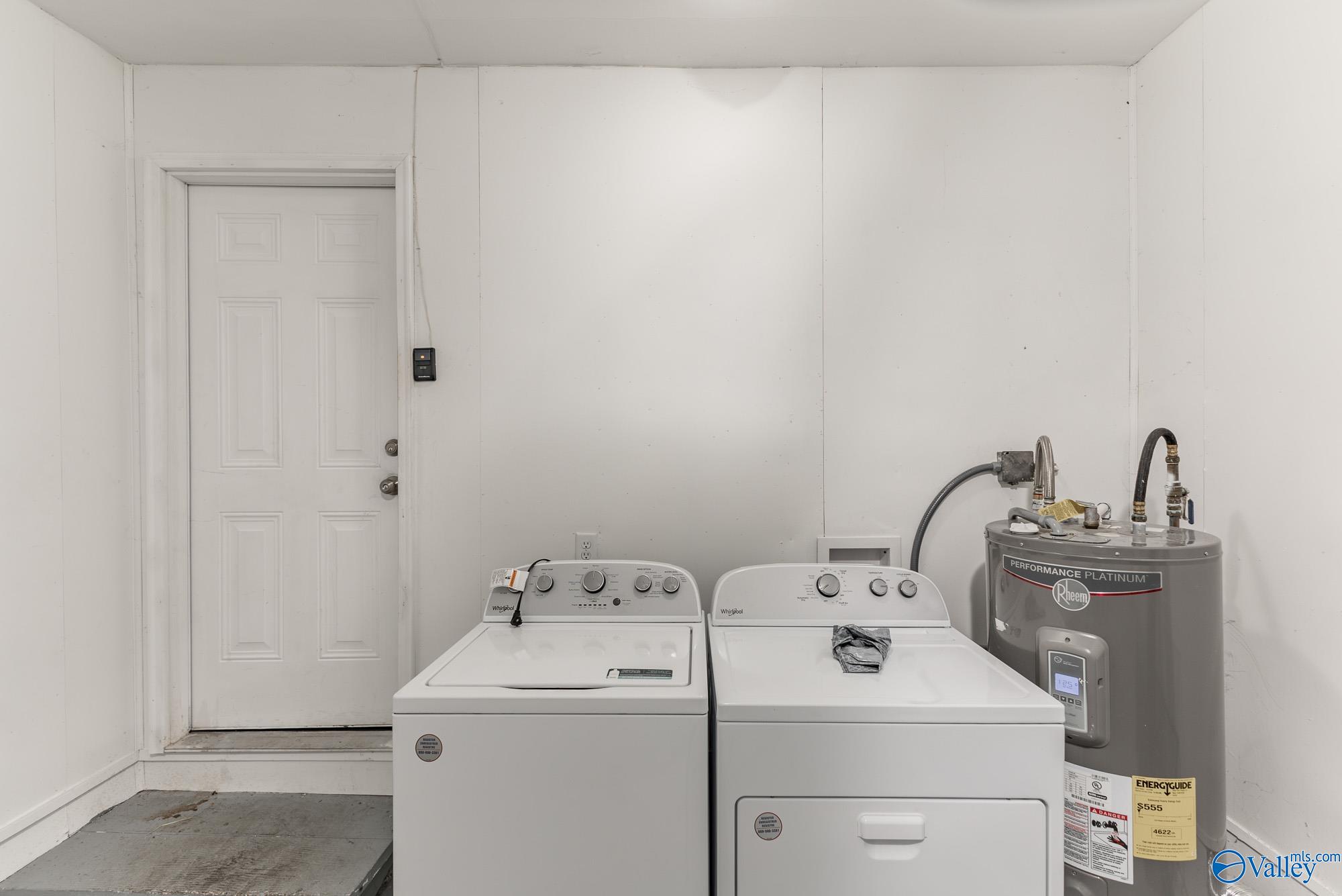 2402 Mcclain Circle NW