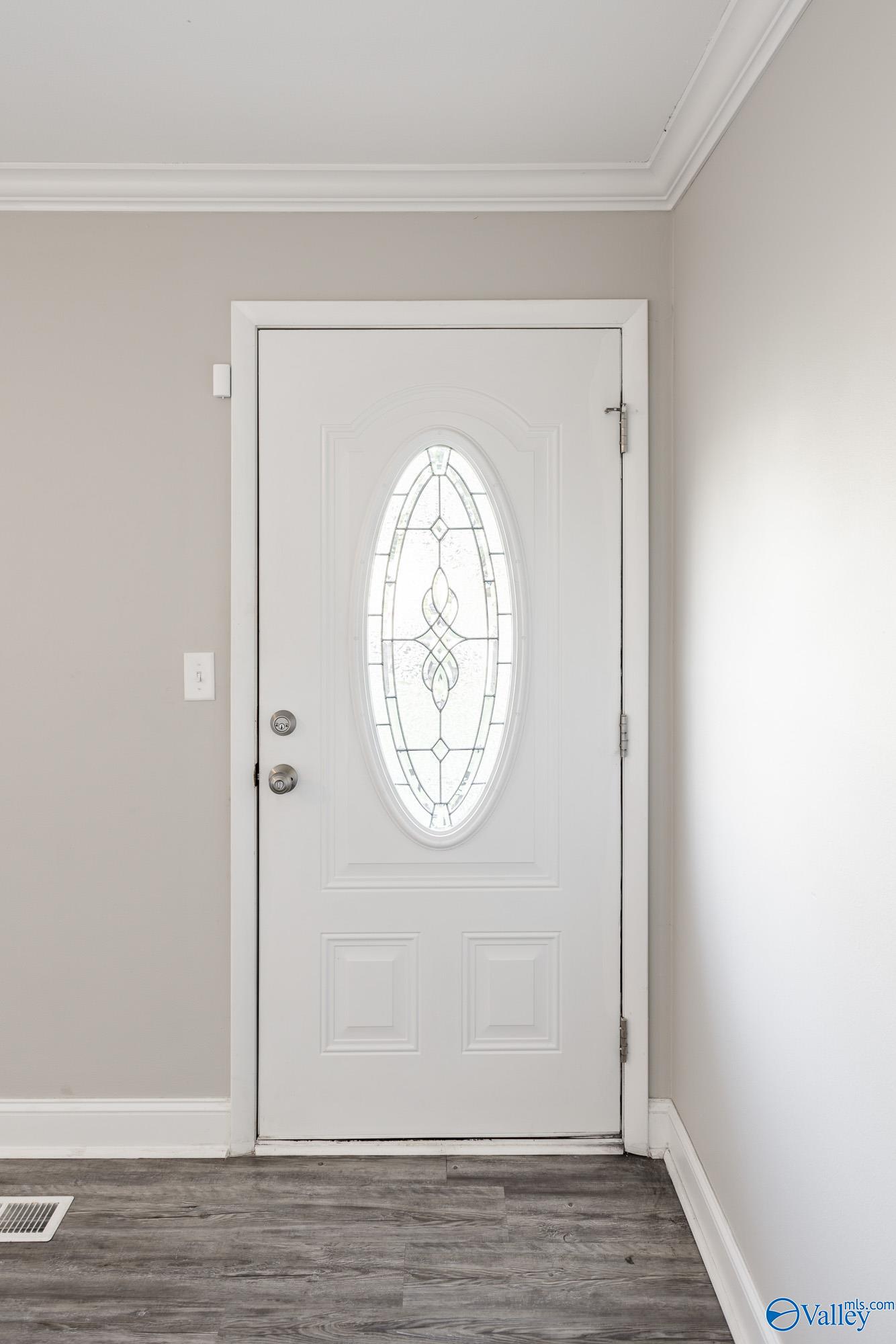 2402 Mcclain Circle NW