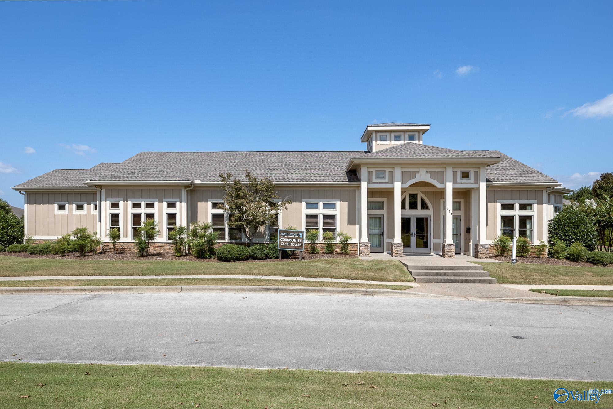 112 Hudson River Drive