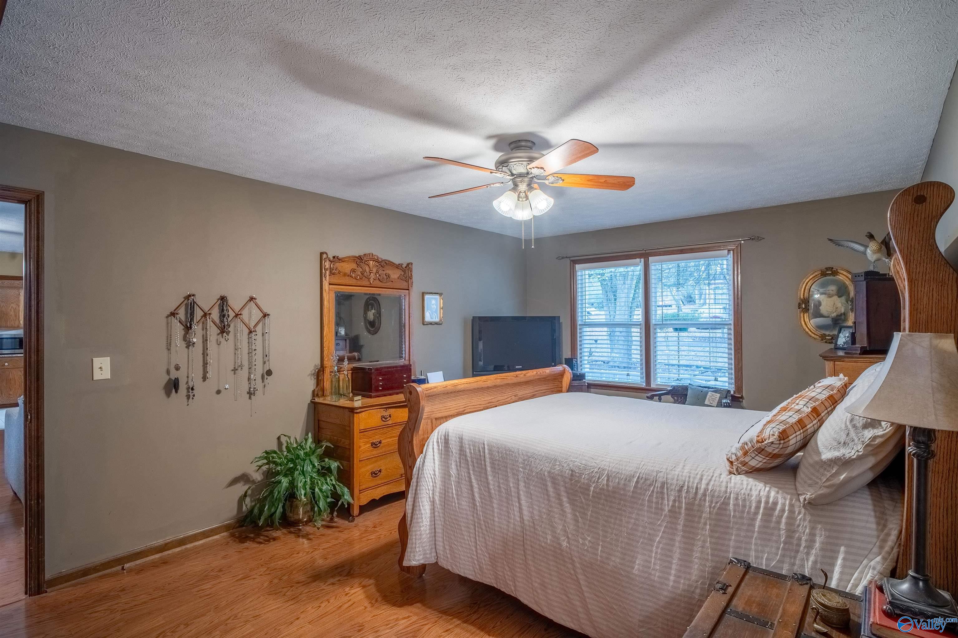 15040 Sweetland Road