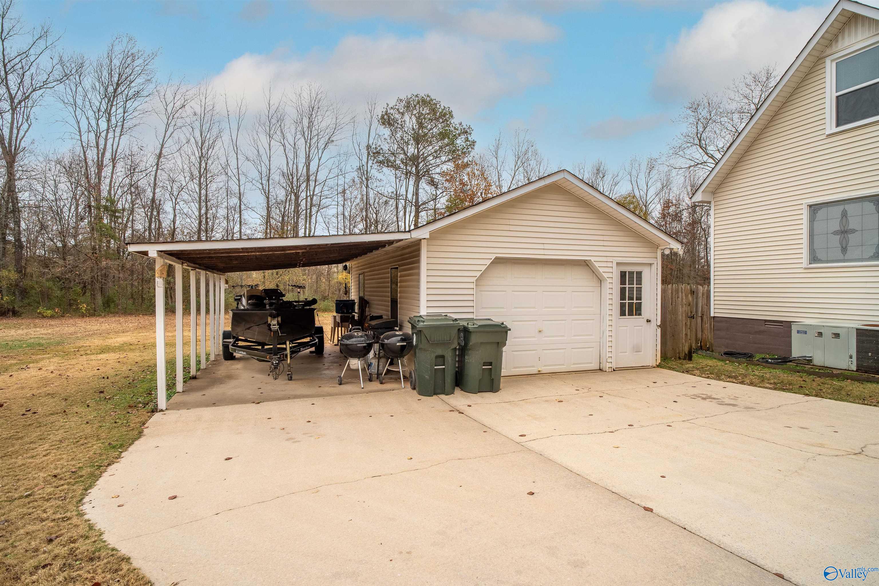 15040 Sweetland Road