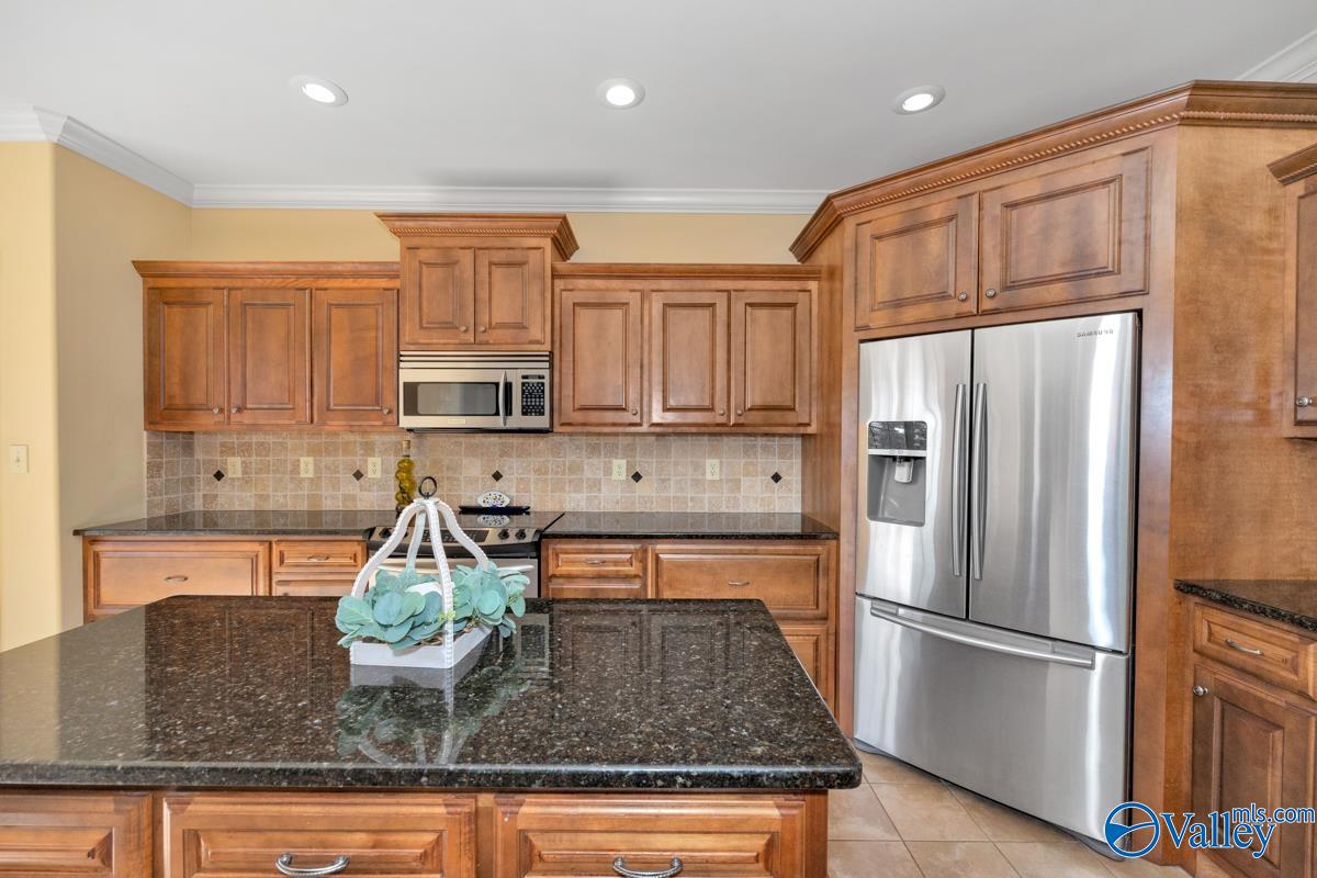 25870 Cobblestone Lane